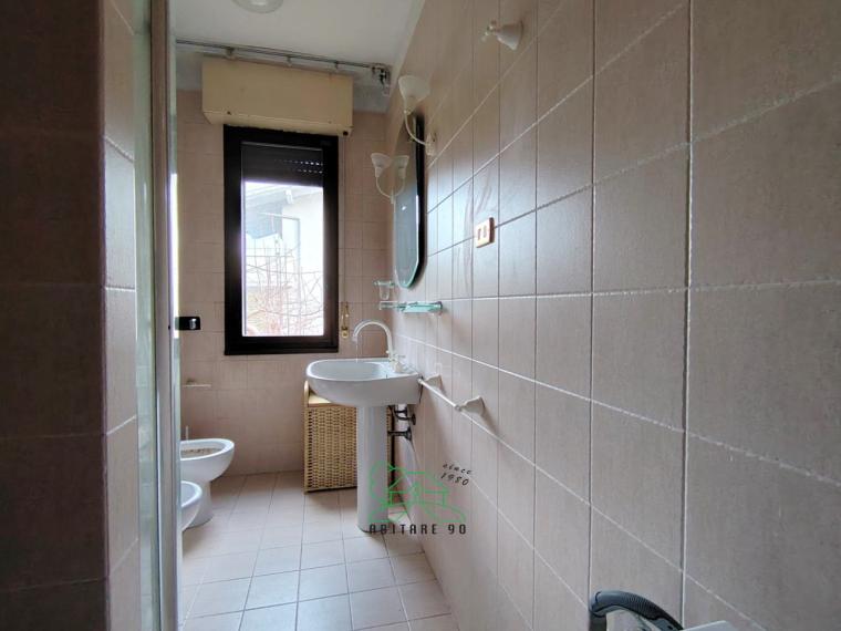 Fano - zona passeggi - appartamento in vendita