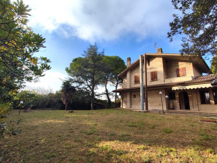 Fano - zona belgatto - unifamiliare villa in vendita