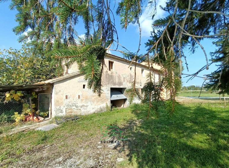 Fano - zona bellocchi - unifamiliare semindipendente in vendita