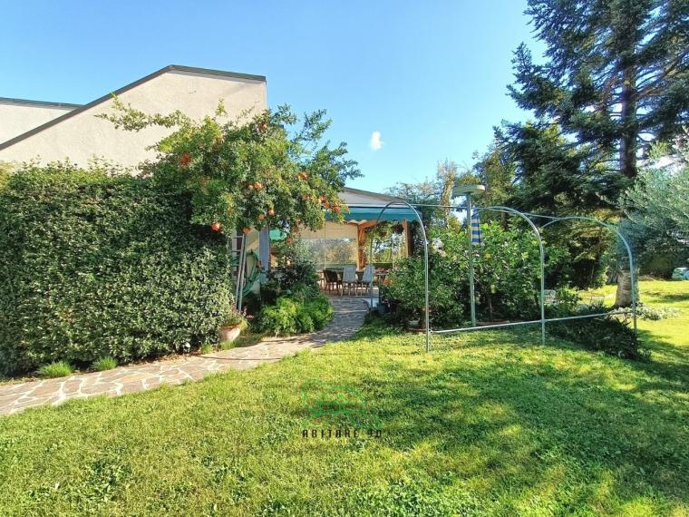 Fano - zona bellocchi - unifamiliare villa in vendita