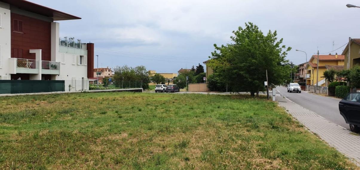 Fano - zona rosciano - terreno in vendita