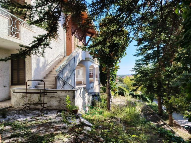 Fossombrone - unifamiliare villa in vendita