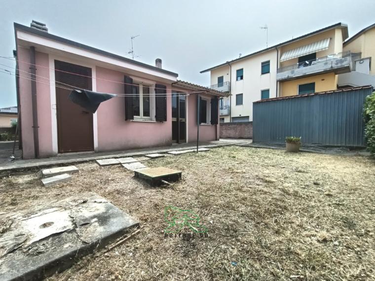 Fano - zona caminate - unifamiliare casa singola in vendita
