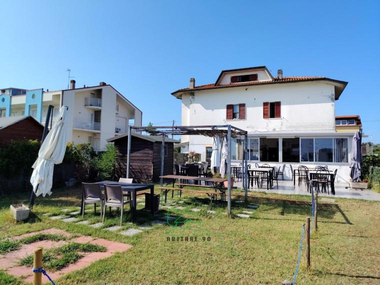 Fano - zona baia metauro - locale commerciale ristorante in vendita