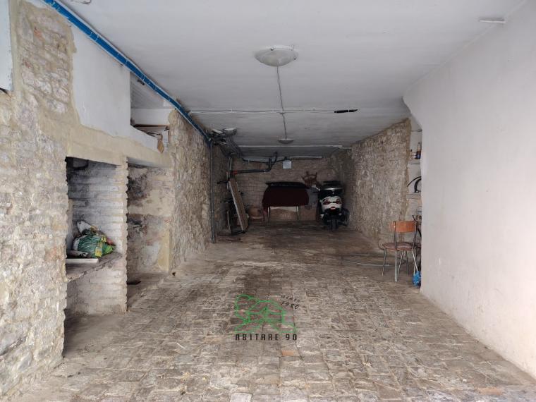 Fossombrone - zona centro storico - appartamento in vendita
