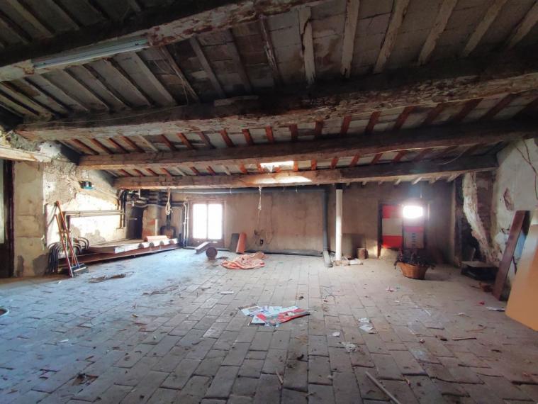 Fossombrone - zona centro storico - appartamento in vendita