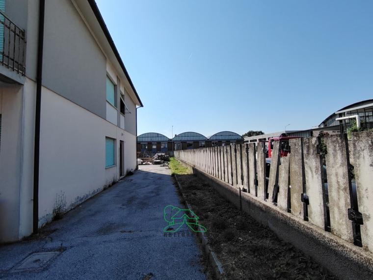 Fano - zona rosciano - ufficio in vendita