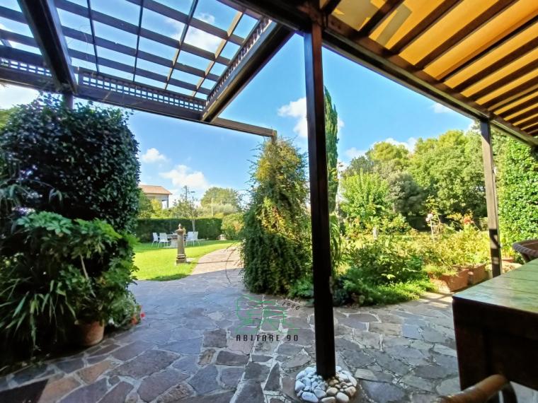 Fano - zona bellocchi - unifamiliare villa in vendita