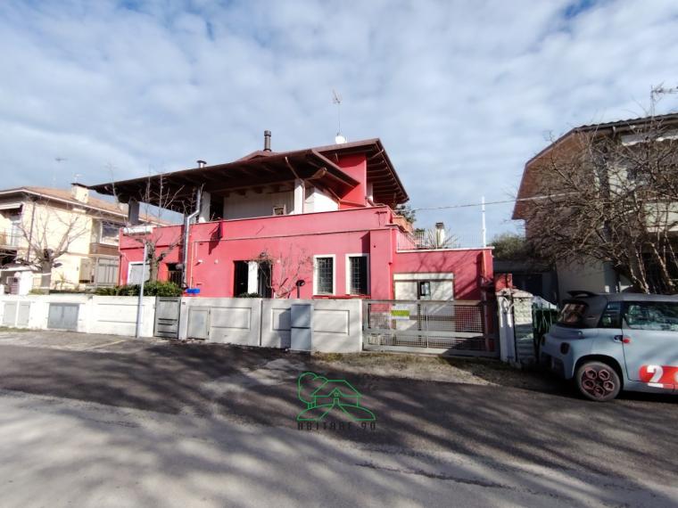 Fano - zona stadio-san lazzaro - laboratorio in locazione