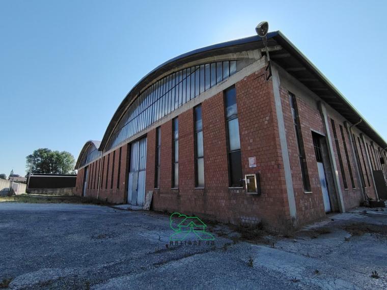 Fano - zona rosciano - capannone in vendita