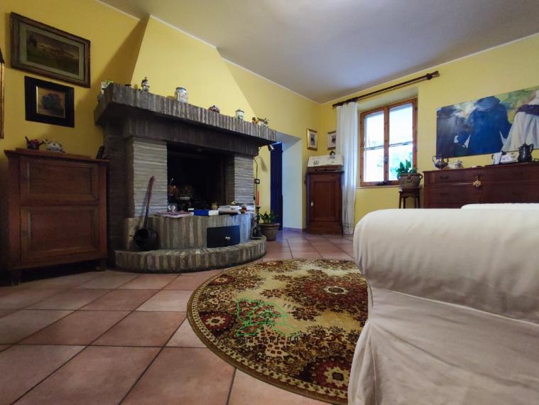 Fano - zona roncosambaccio - unifamiliare villa in vendita
