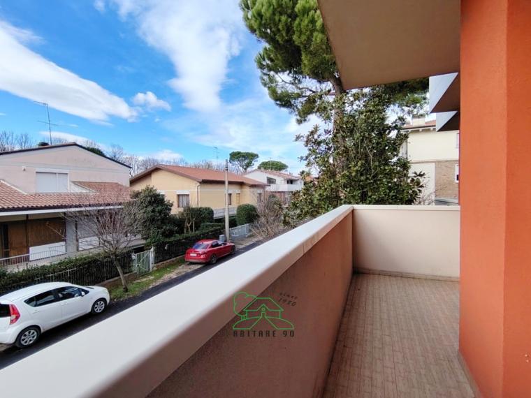 Fano - zona passeggi - appartamento in vendita
