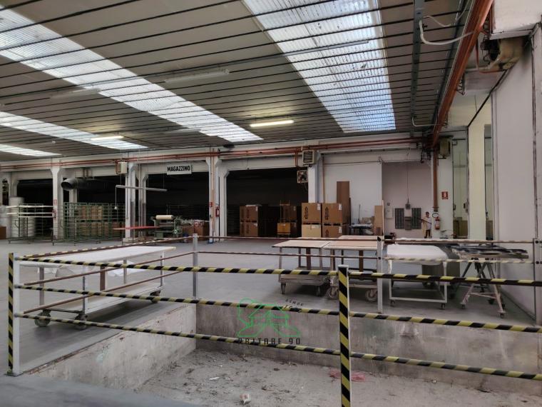 Fano - zona rosciano - capannone in vendita
