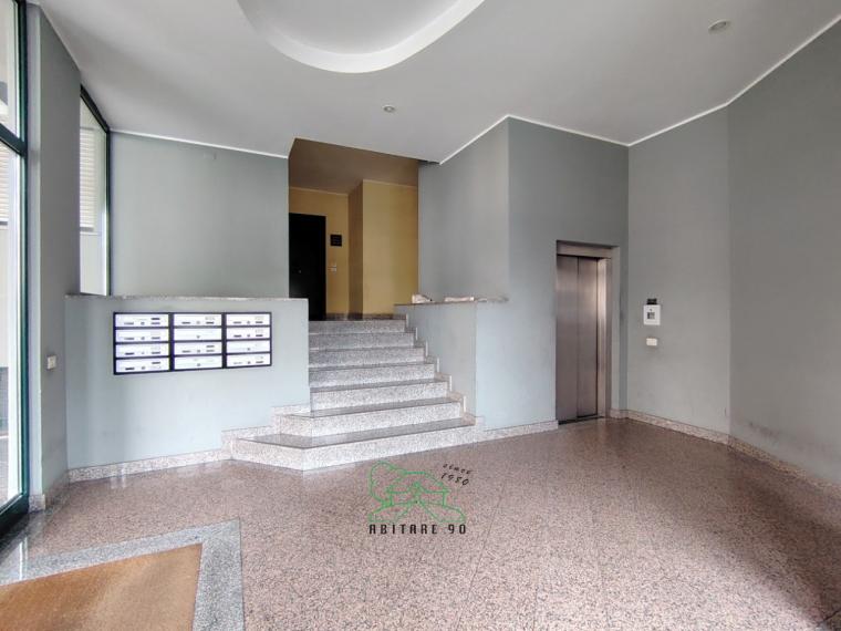 Pesaro - zona centro - ufficio in locazione
