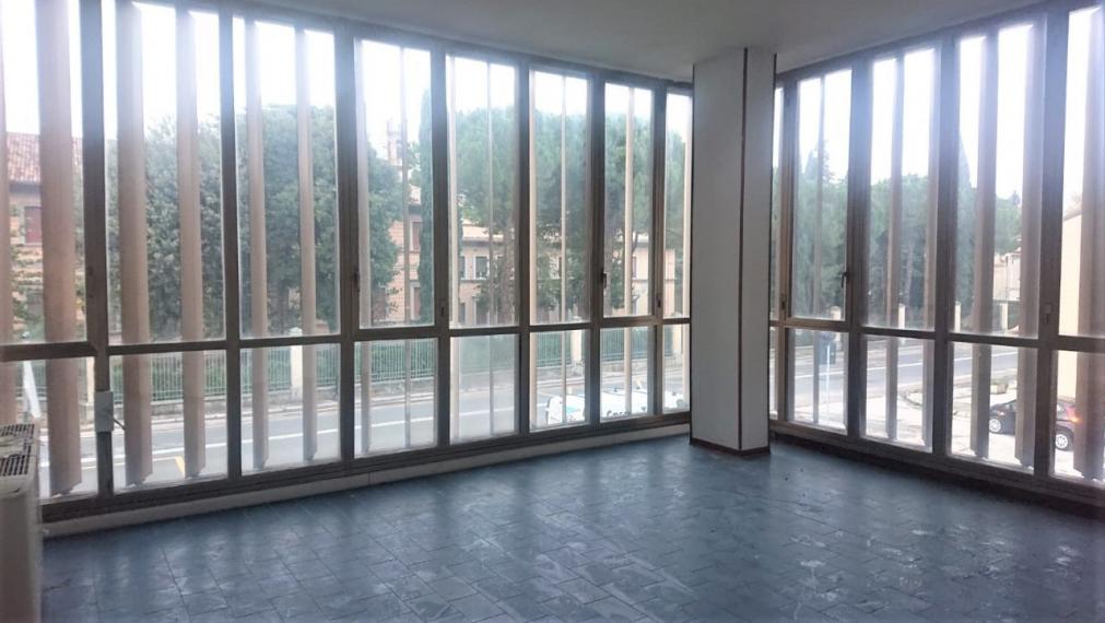 Fano - zona passeggi - ufficio in vendita
