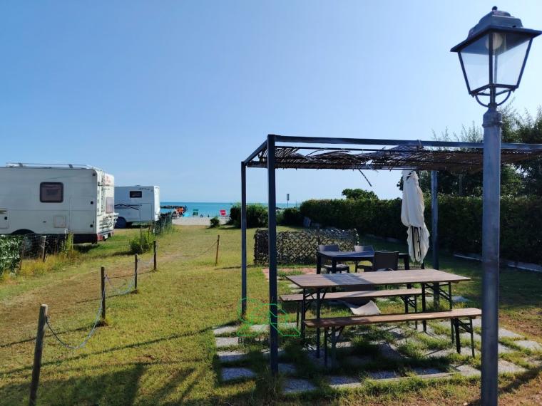 Fano - zona baia metauro - locale commerciale ristorante in vendita