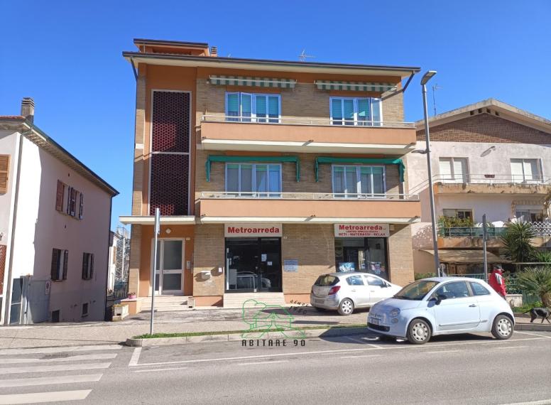 Fano - zona centro - appartamento in vendita
