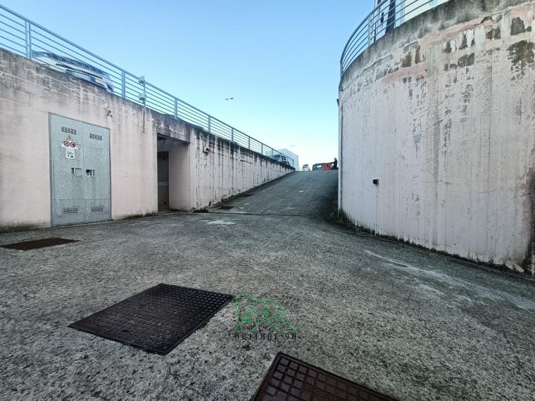 Fano - zona caminate - magazzino in vendita