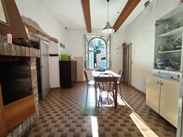 Colli al metauro - rustico casolare cascina in vendita