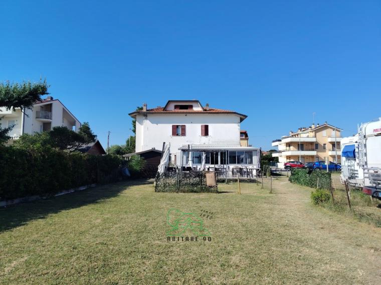Fano - zona baia metauro - locale commerciale ristorante in vendita