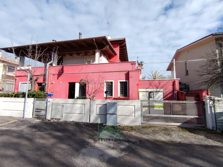Fano - zona stadio-san lazzaro - laboratorio in locazione