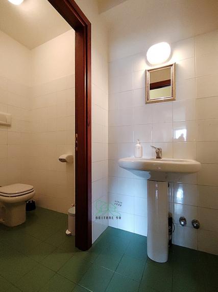 Pesaro - zona centro - ufficio in locazione