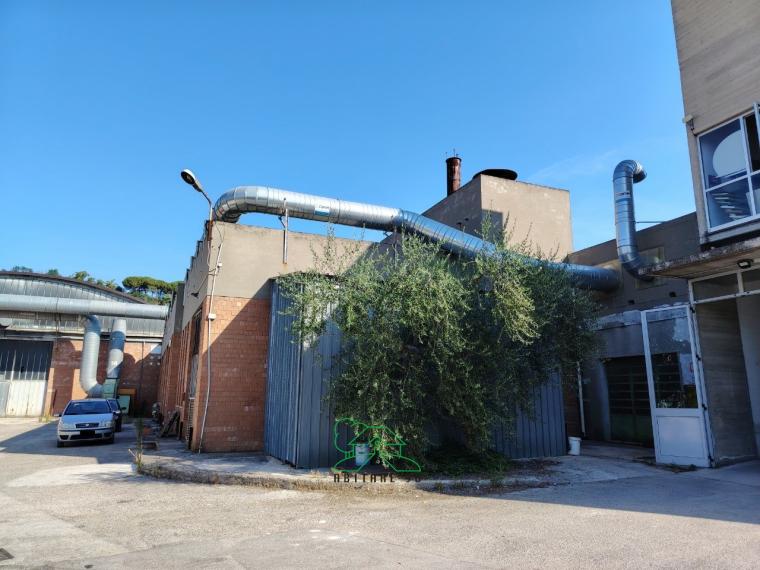 Fano - zona rosciano - magazzino in vendita