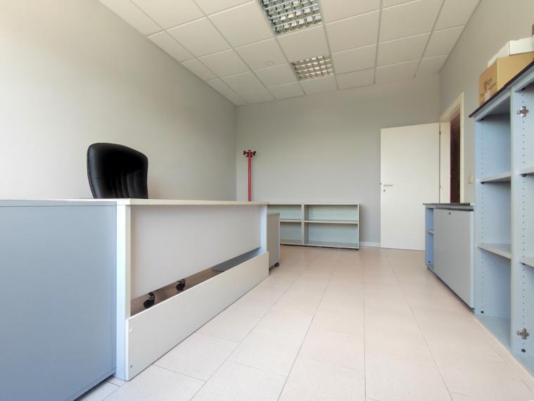 Fano - zona metaurilia - ufficio in locazione