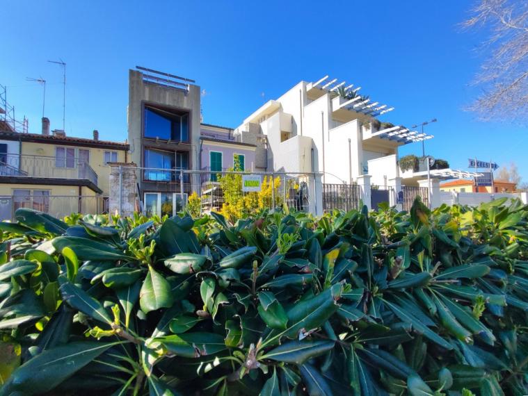 Fano - zona lido - schiera centrale in vendita