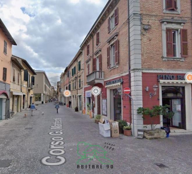 Fano - zona centro - locale commerciale negozio in locazione