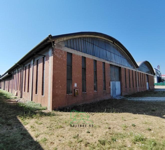 Fano - zona rosciano - capannone in vendita