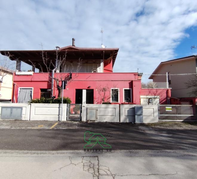 Fano - zona stadio-san lazzaro - laboratorio in locazione