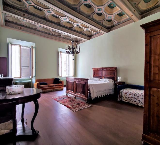 Fossombrone - zona centro storico - appartamento in vendita