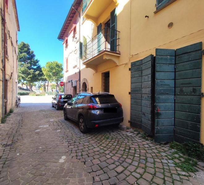 Fano - zona centro - appartamento in vendita