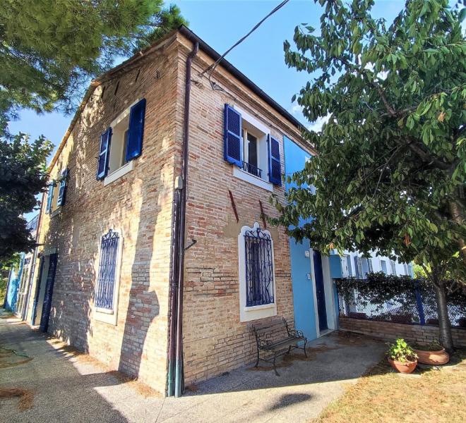 Fano - zona bellocchi - unifamiliare casa singola in vendita