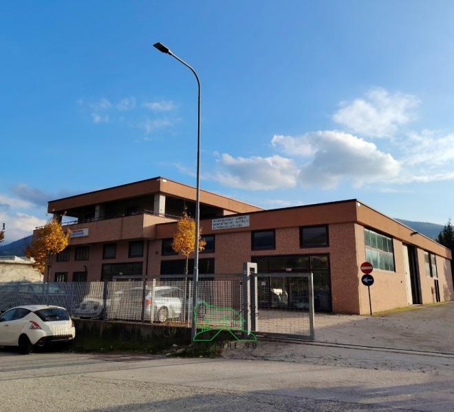 Urbino - zona  - capannone in vendita