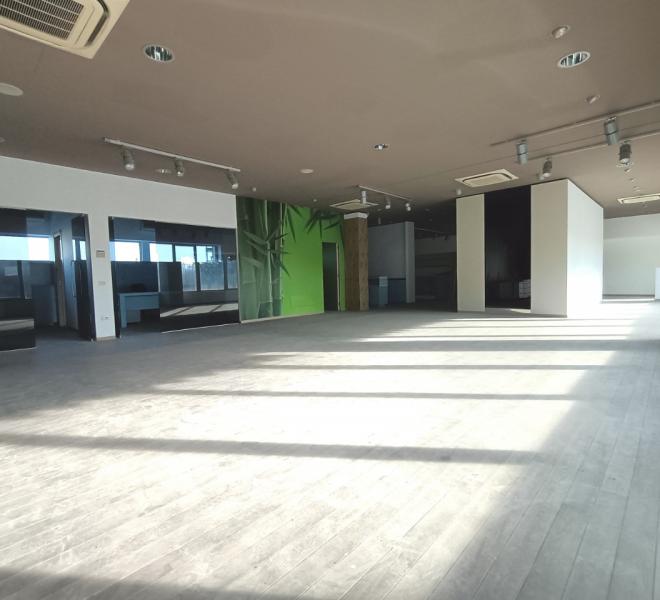 Fano - zona bellocchi - locale commerciale negozio in vendita