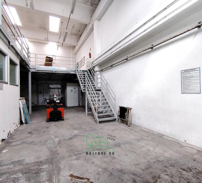 Fano - zona zuccherificio - locale commerciale negozio in vendita
