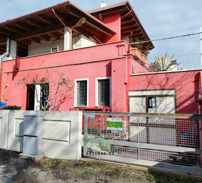 Fano - zona stadio-san lazzaro - laboratorio in locazione