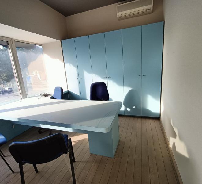 Fano - zona bellocchi - locale commerciale negozio in vendita