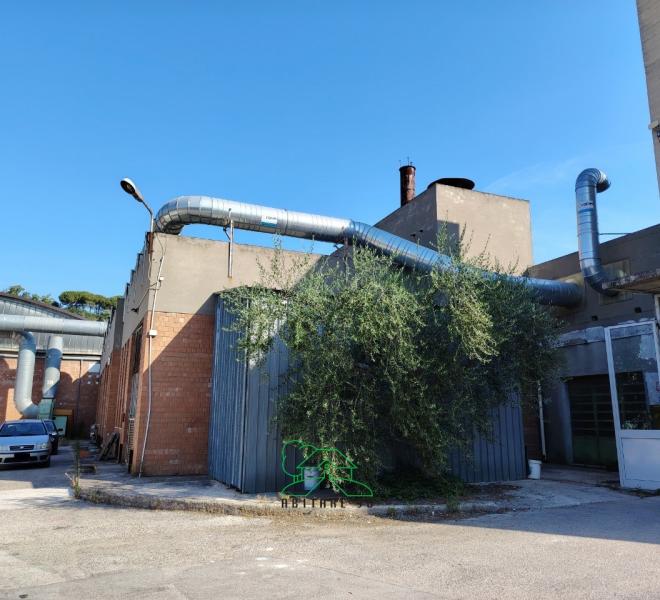 Fano - zona rosciano - magazzino in vendita